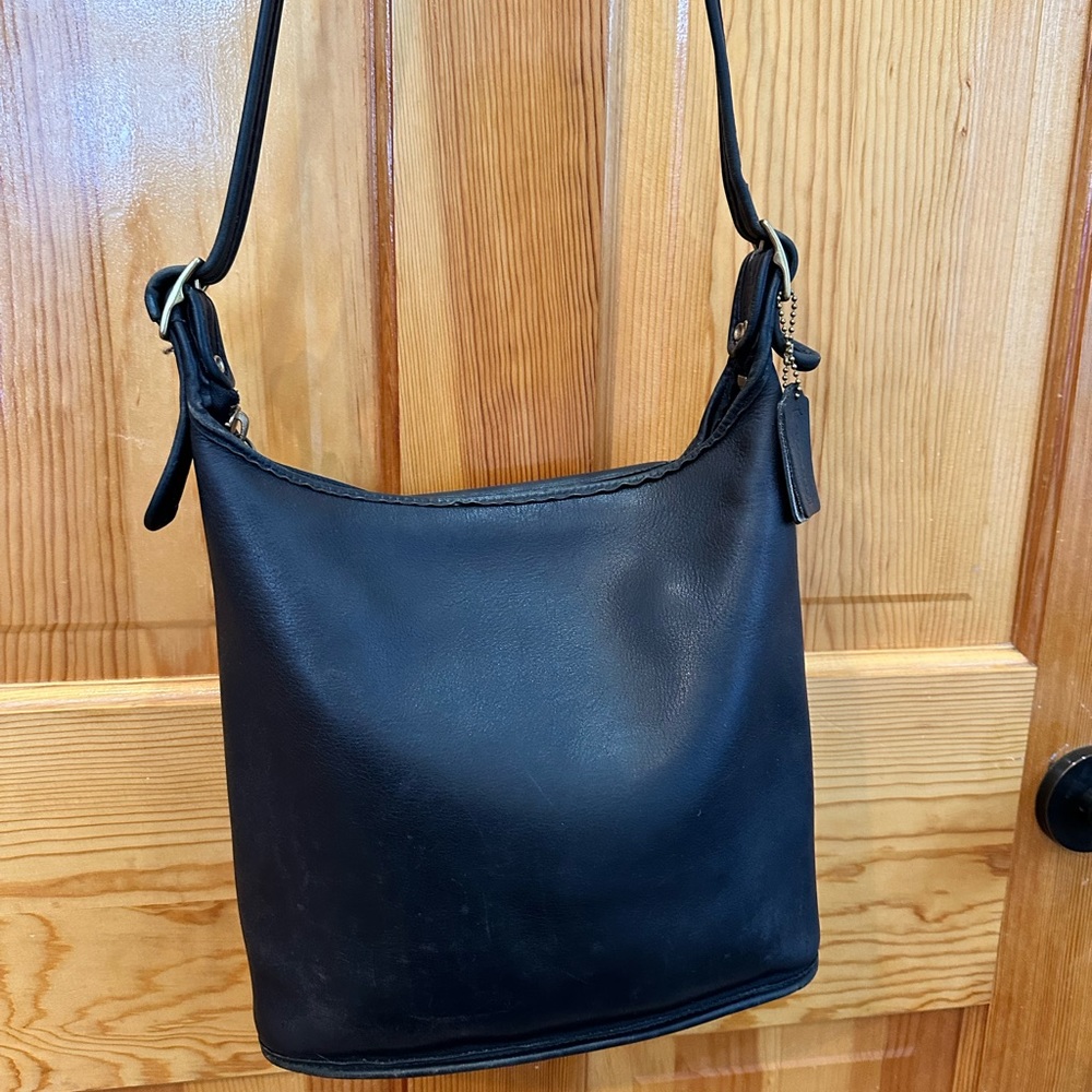 Vintage Coach Black Genujne Leather Crossbody